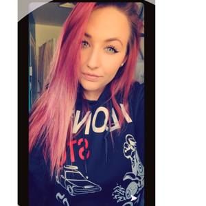 Meet your Posher, Fanny